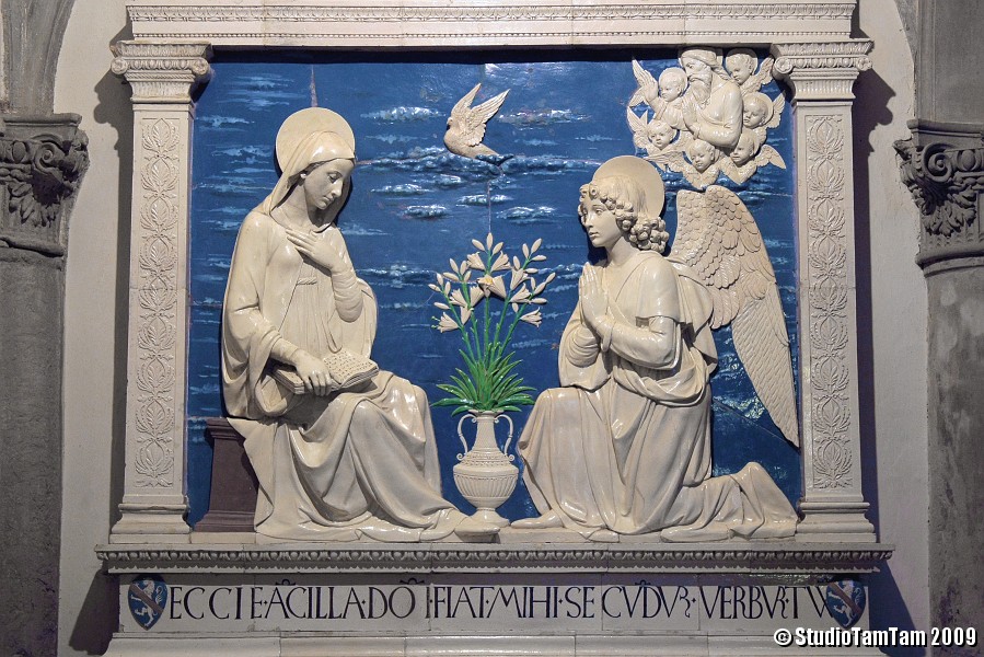 IMGB3979.JPG - Santuario della Verna - Annunciazione - Della Robbia