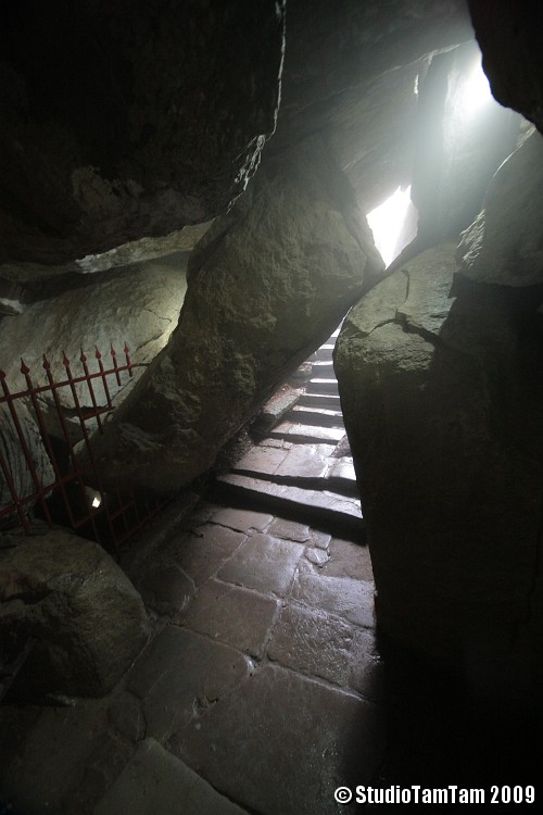 IMGB4009.JPG - Santuario della Verna - Grotta del Letto S.Francesco